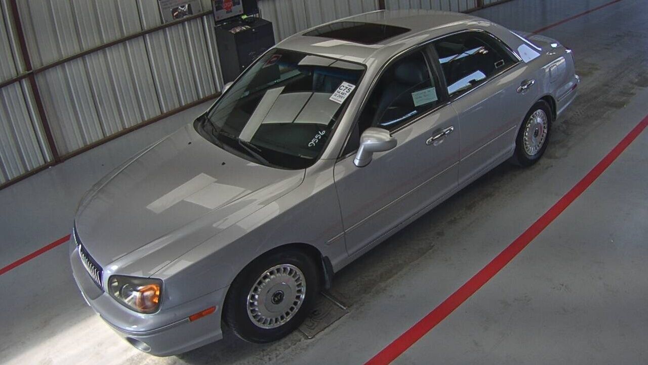 Hyundai XG300