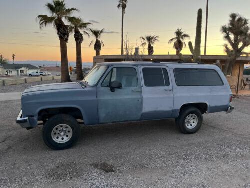 GMC Suburban