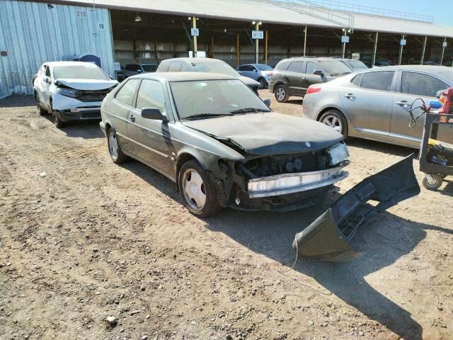 Saab 900