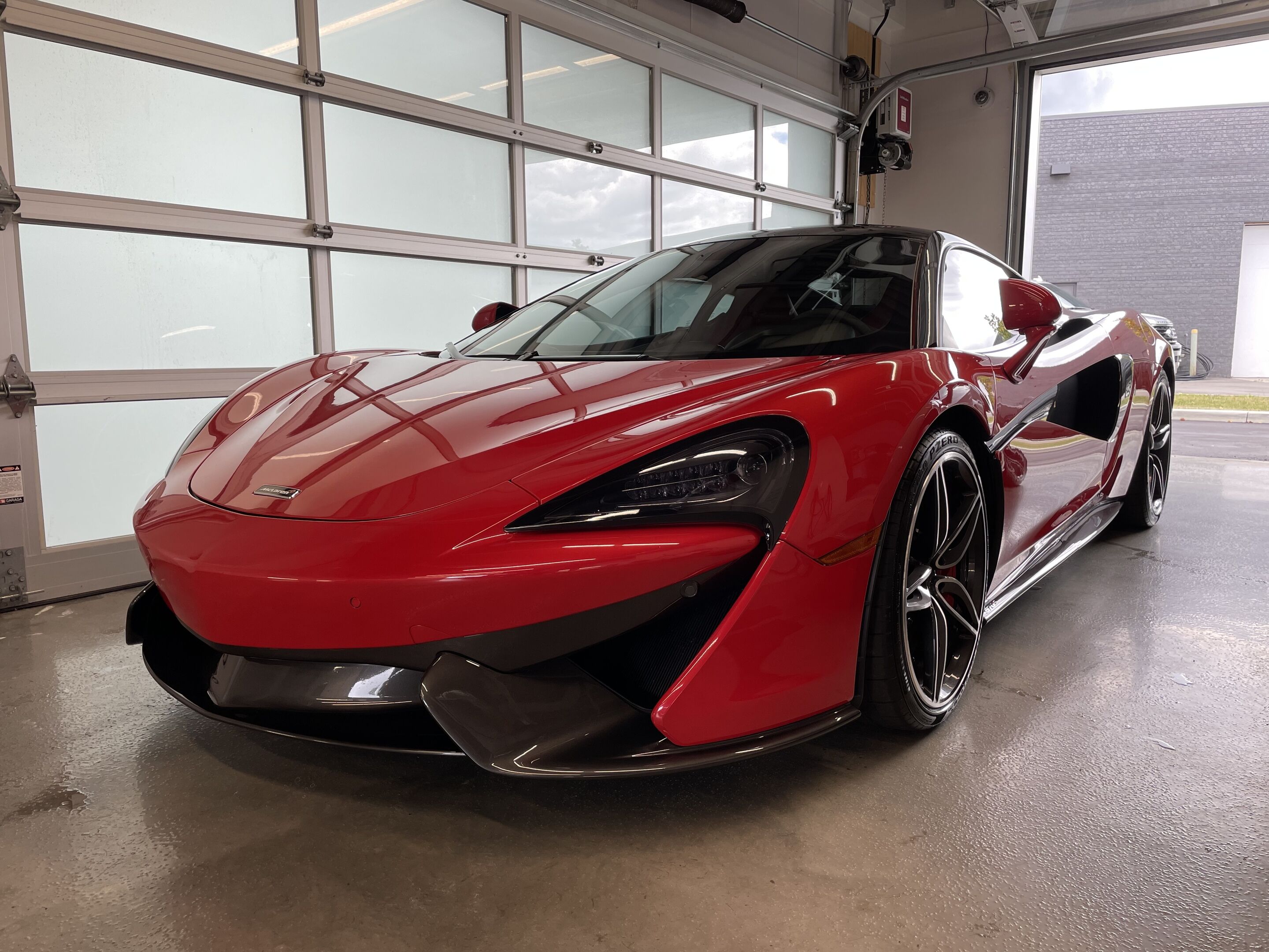 McLaren 570S