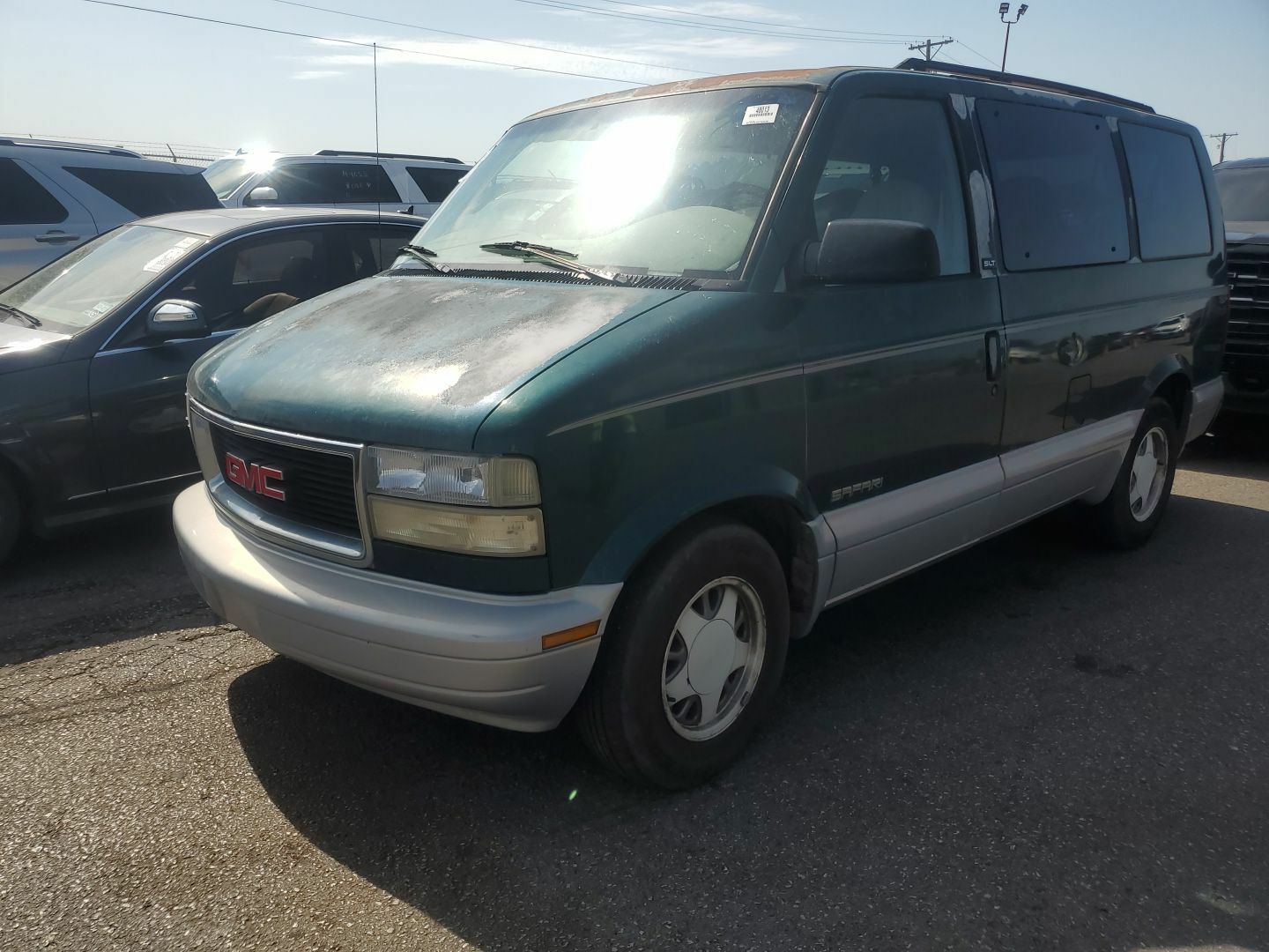 GMC Safari