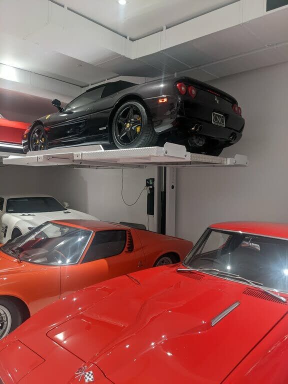Ferrari F355