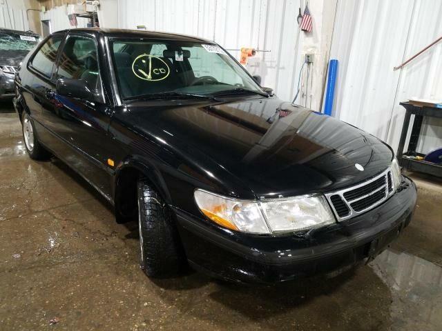 Saab 900