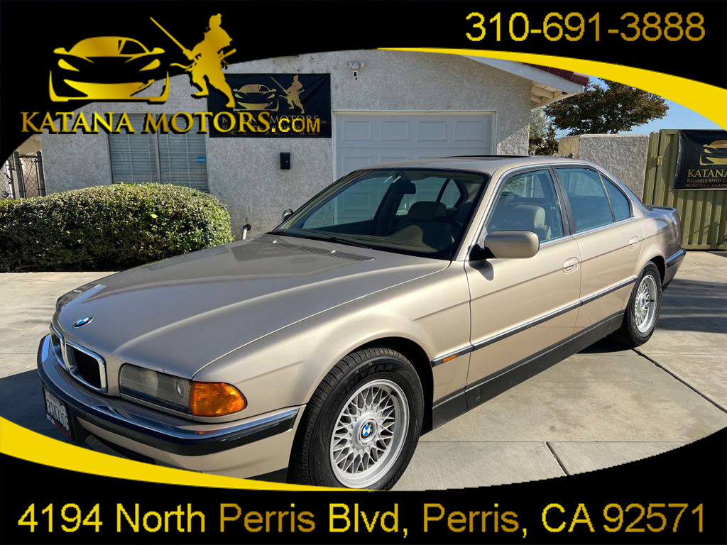 BMW 740i