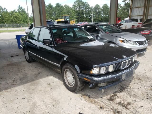 BMW 735i