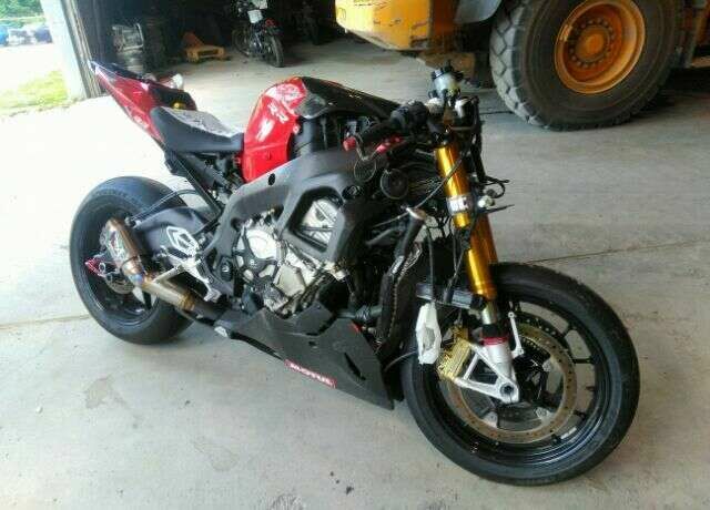 BMW S 1000 RR