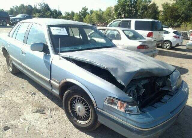 Ford Crown Victoria