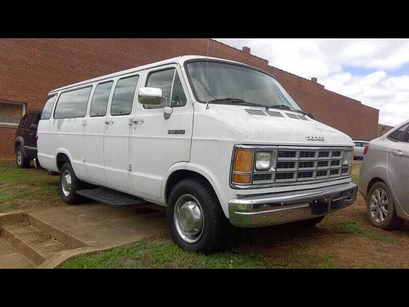 Dodge Ram Wagon