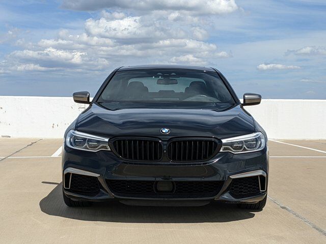 2019 BMW M550i