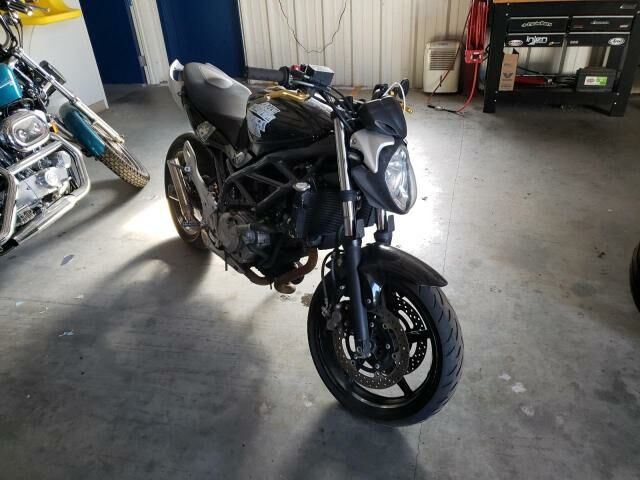Suzuki SFV650