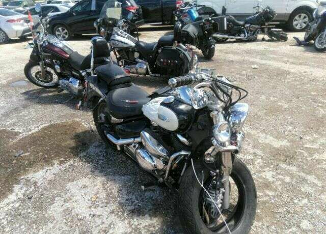 Suzuki VL800