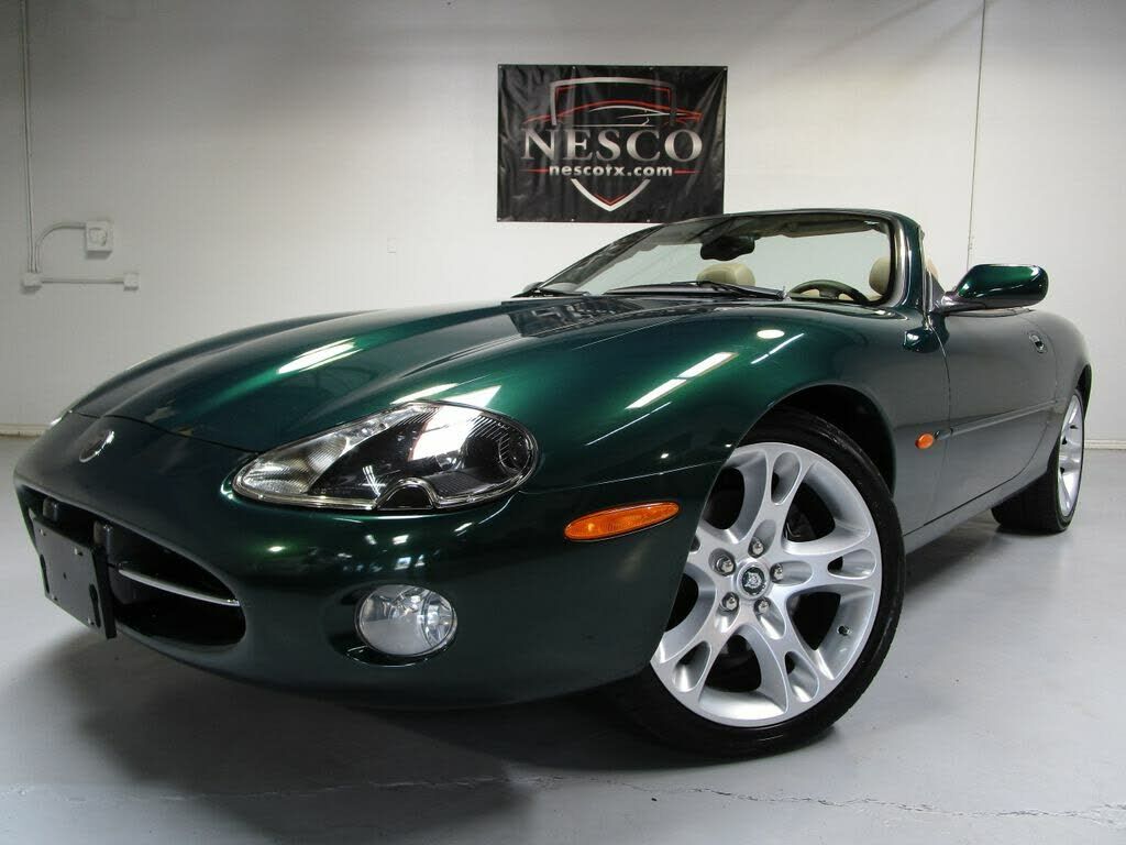 Jaguar XK8