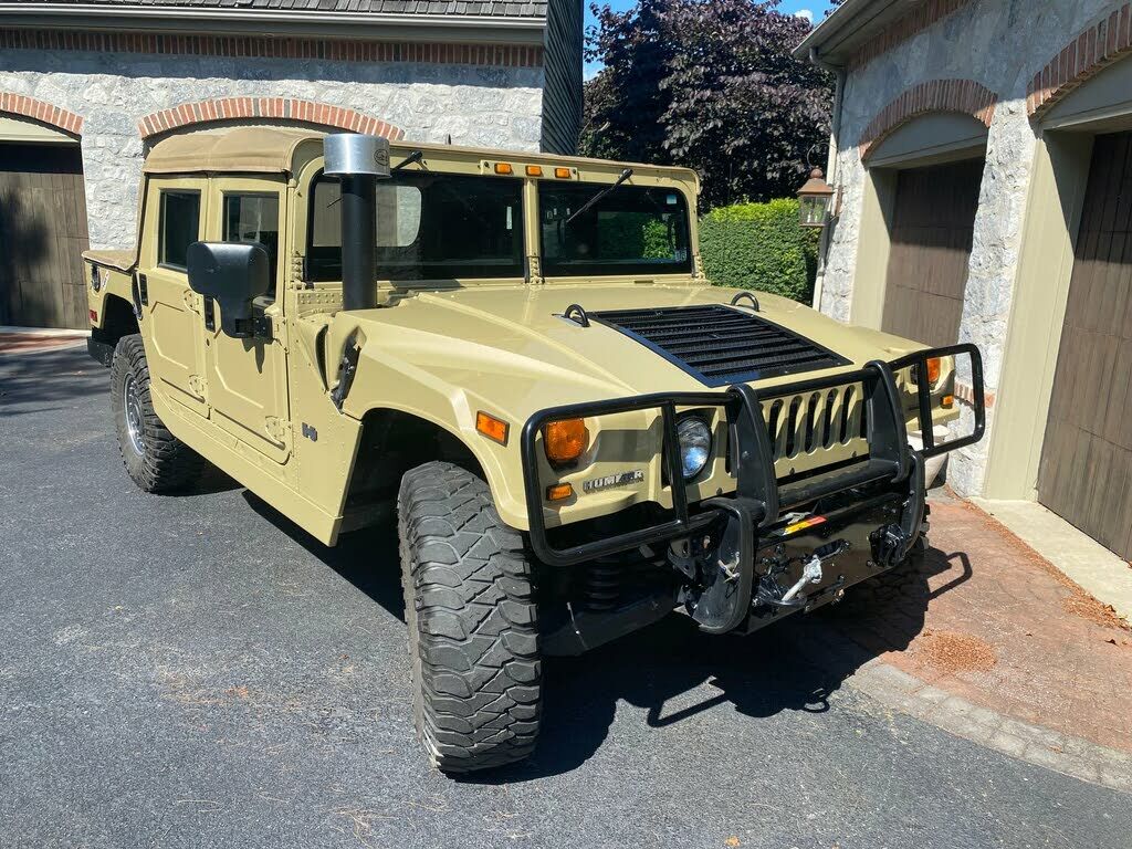 HUMMER H1