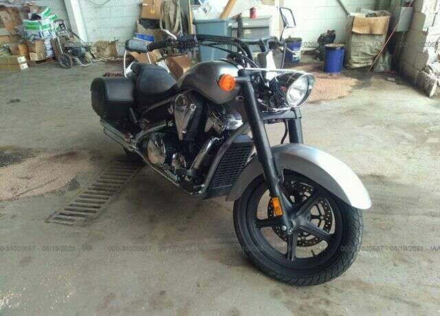 Honda VT1300 (Interstate)