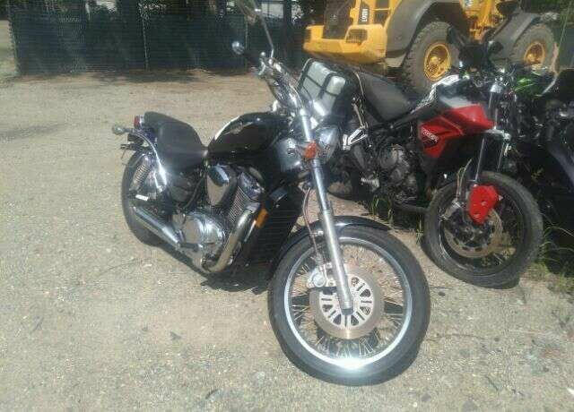 Suzuki VS800