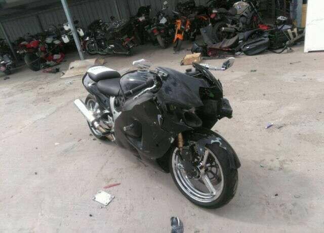Suzuki GSX1300R