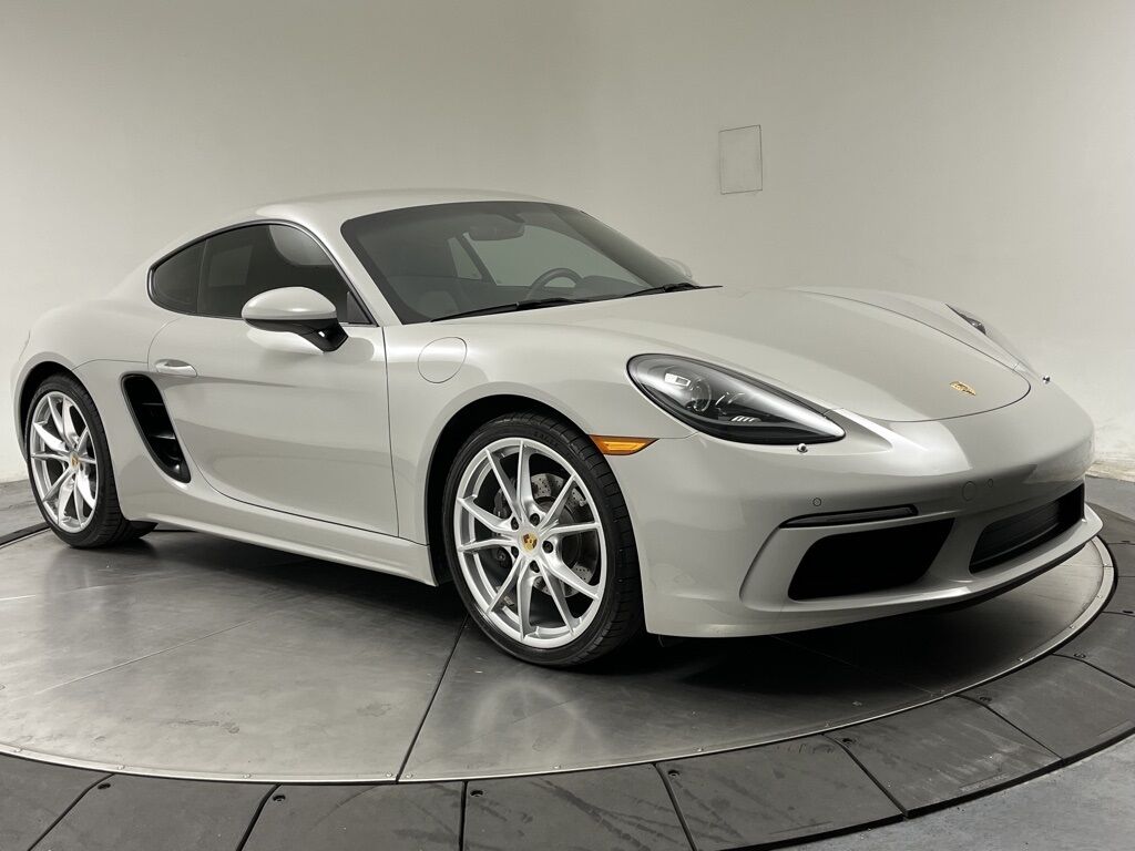 PORSCHE