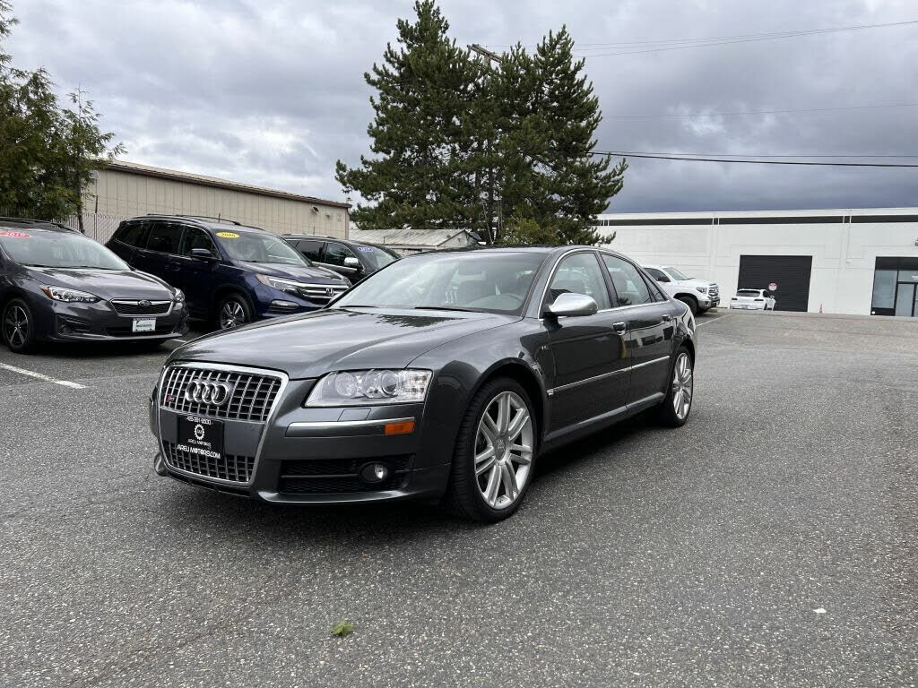 Audi S8