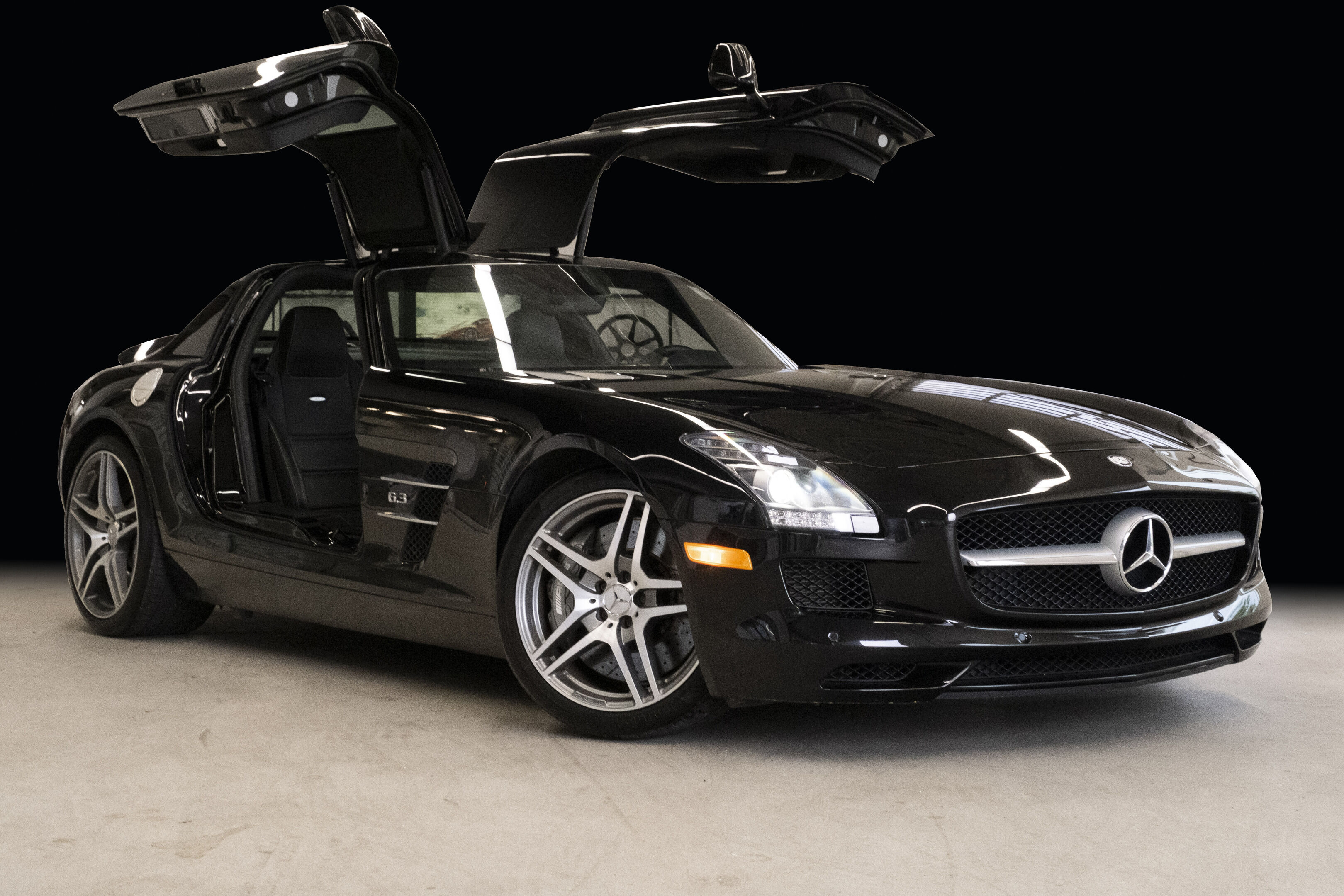 Mercedes-Benz SLS-Class