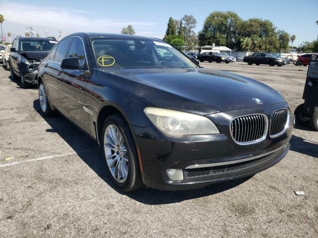 BMW 750i