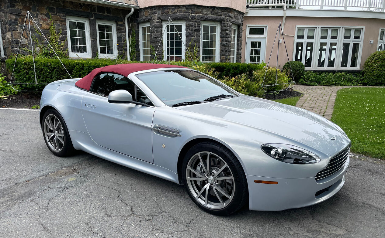 Aston Martin V8 Vantage