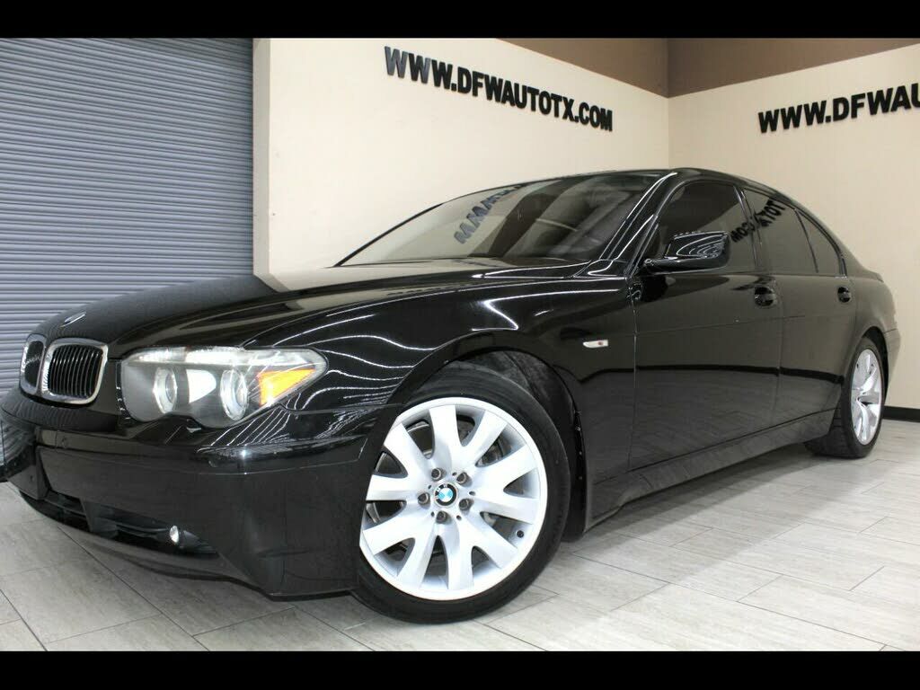 BMW 745i