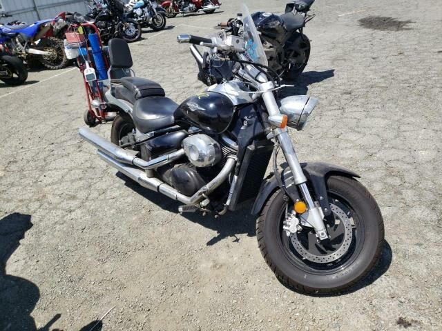 Suzuki VZ800