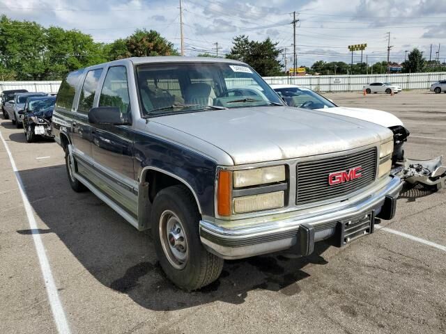 GMC Suburban