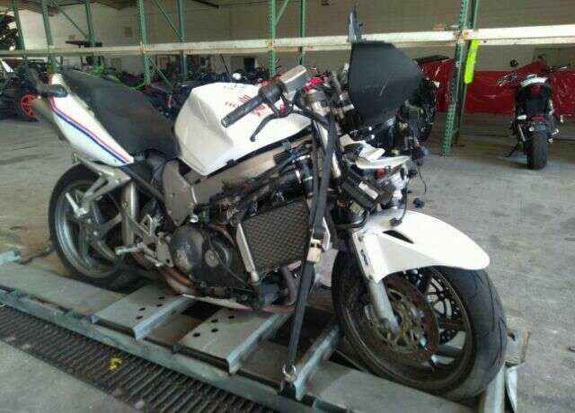 Honda VFR800 (INTERCEPTOR)