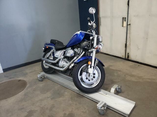 Suzuki VZ800