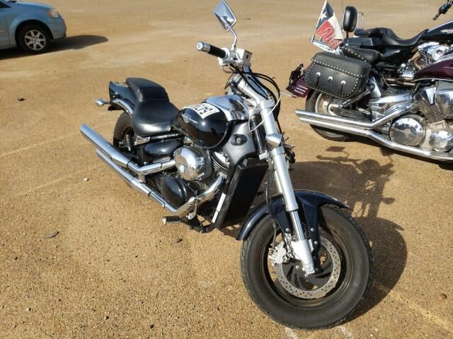 Suzuki VZ800