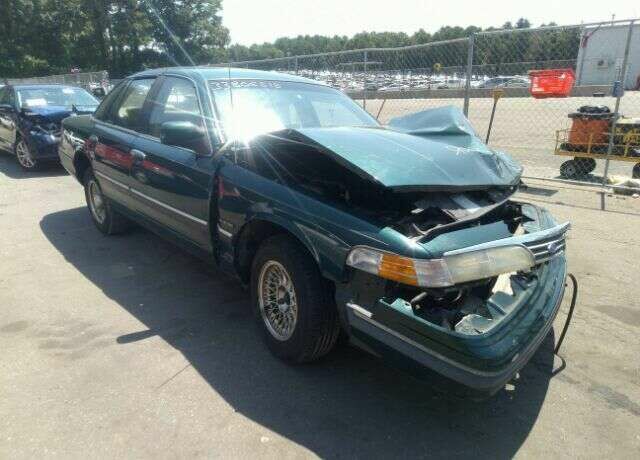 Ford Crown Victoria