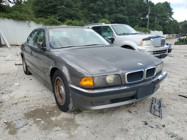 BMW 740i