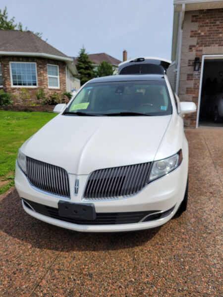 Lincoln MKT