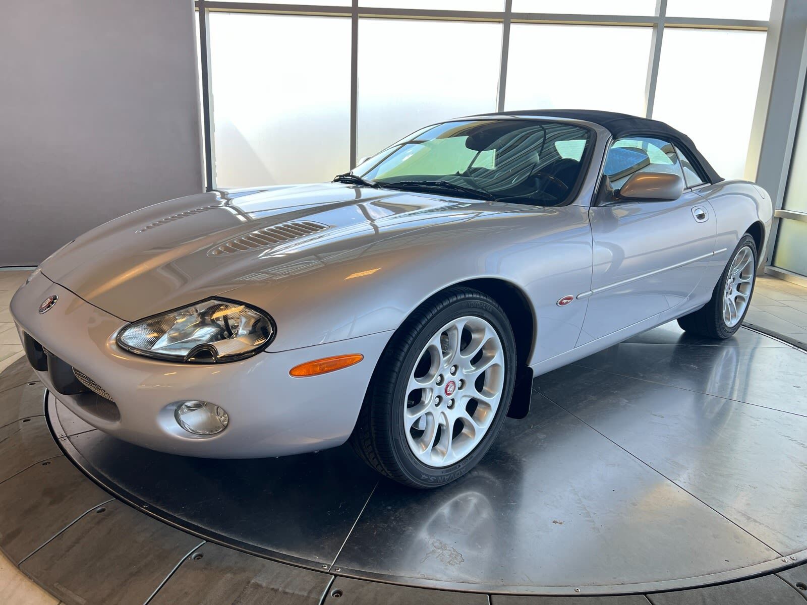 Jaguar XKR