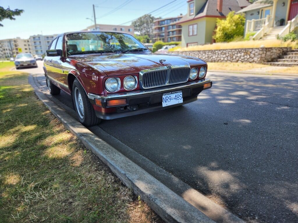 Jaguar XJ6