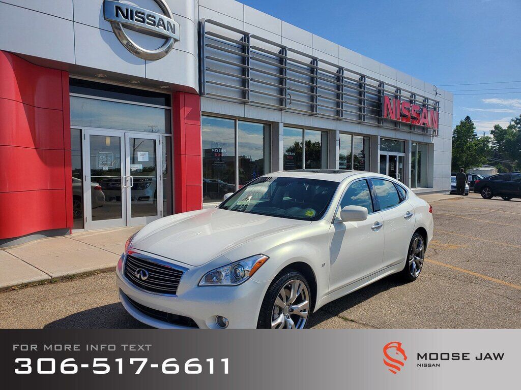 Infiniti Q70