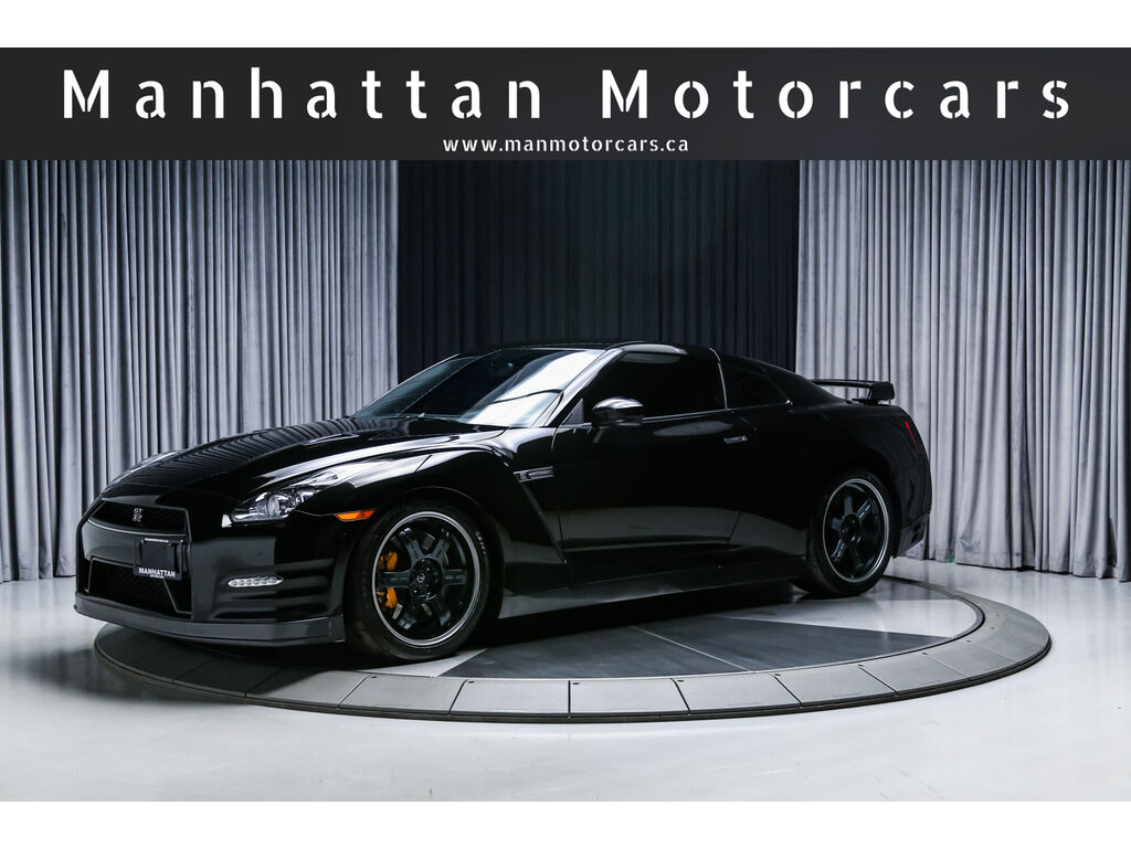 Nissan GT-R