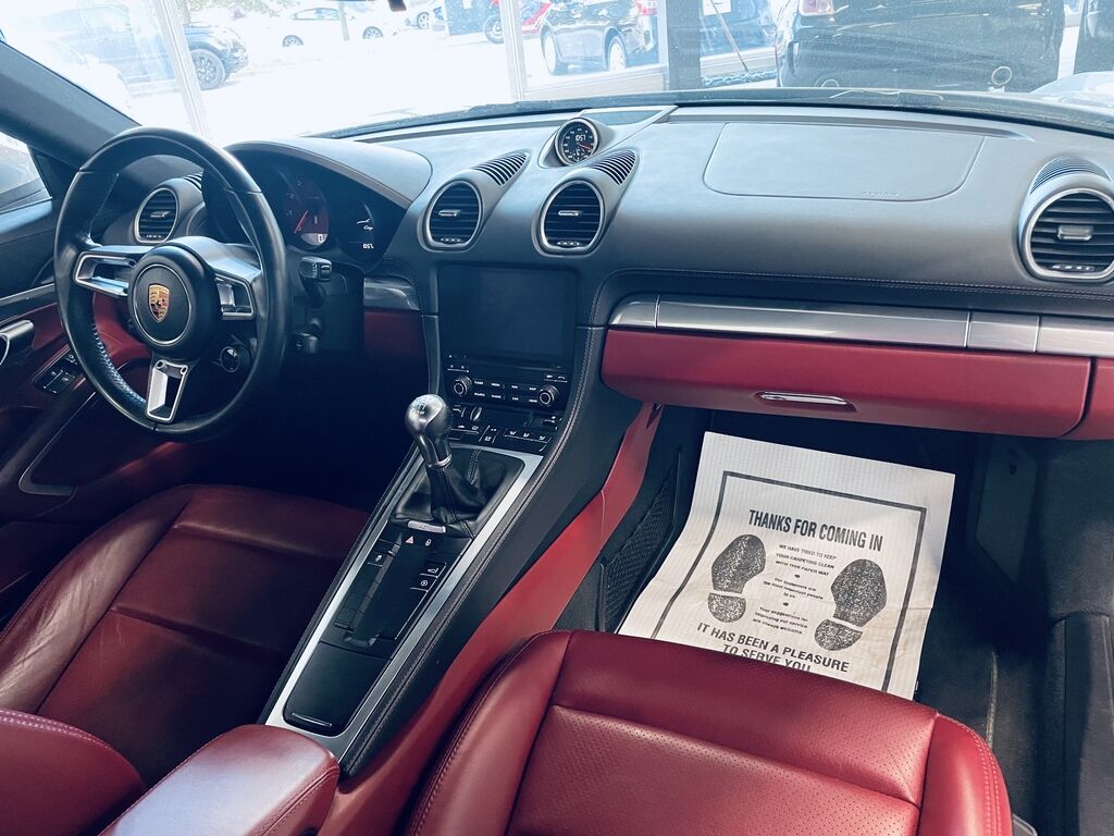 Porsche Cayman