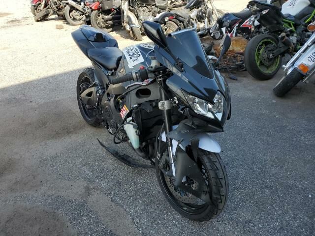 Suzuki GSX-R750