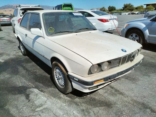 BMW 325iS