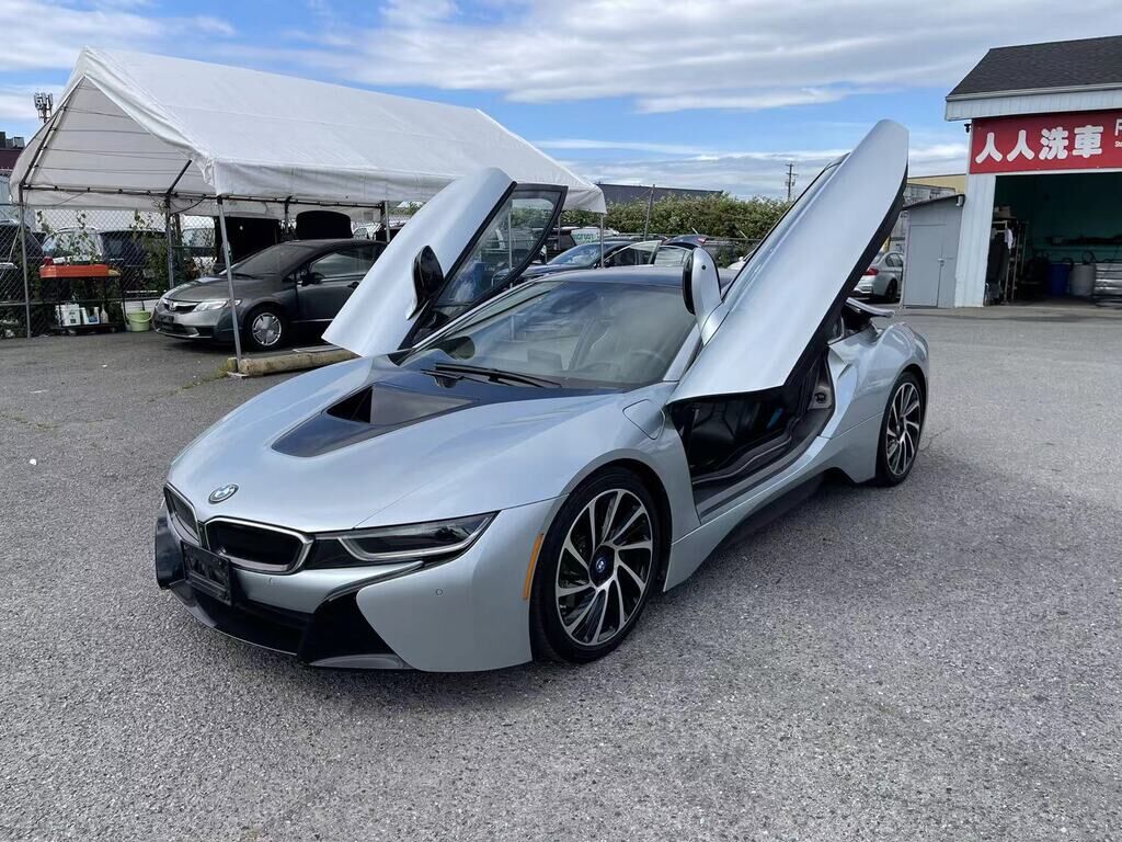 BMW i8
