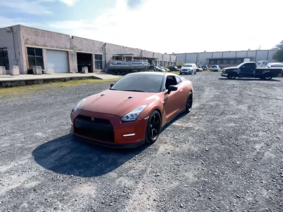 Nissan GT-R