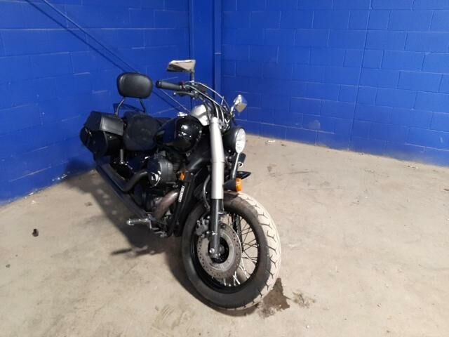 Honda VT750 (Shadow Phantom)
