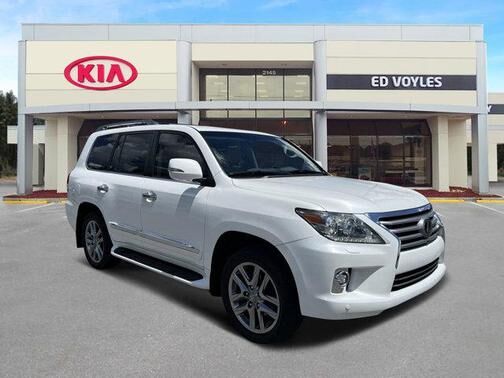 Lexus LX