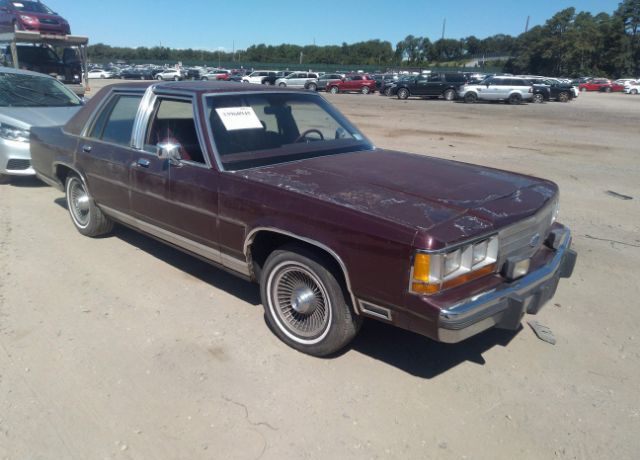 Ford Crown Victoria