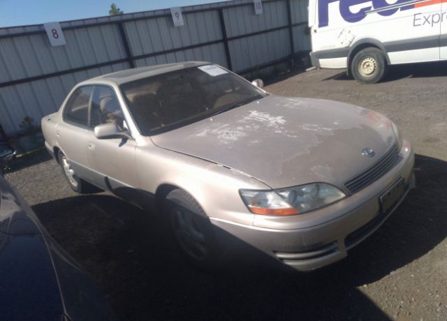 Lexus ES