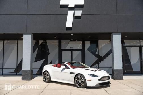 Aston Martin V12 Vantage