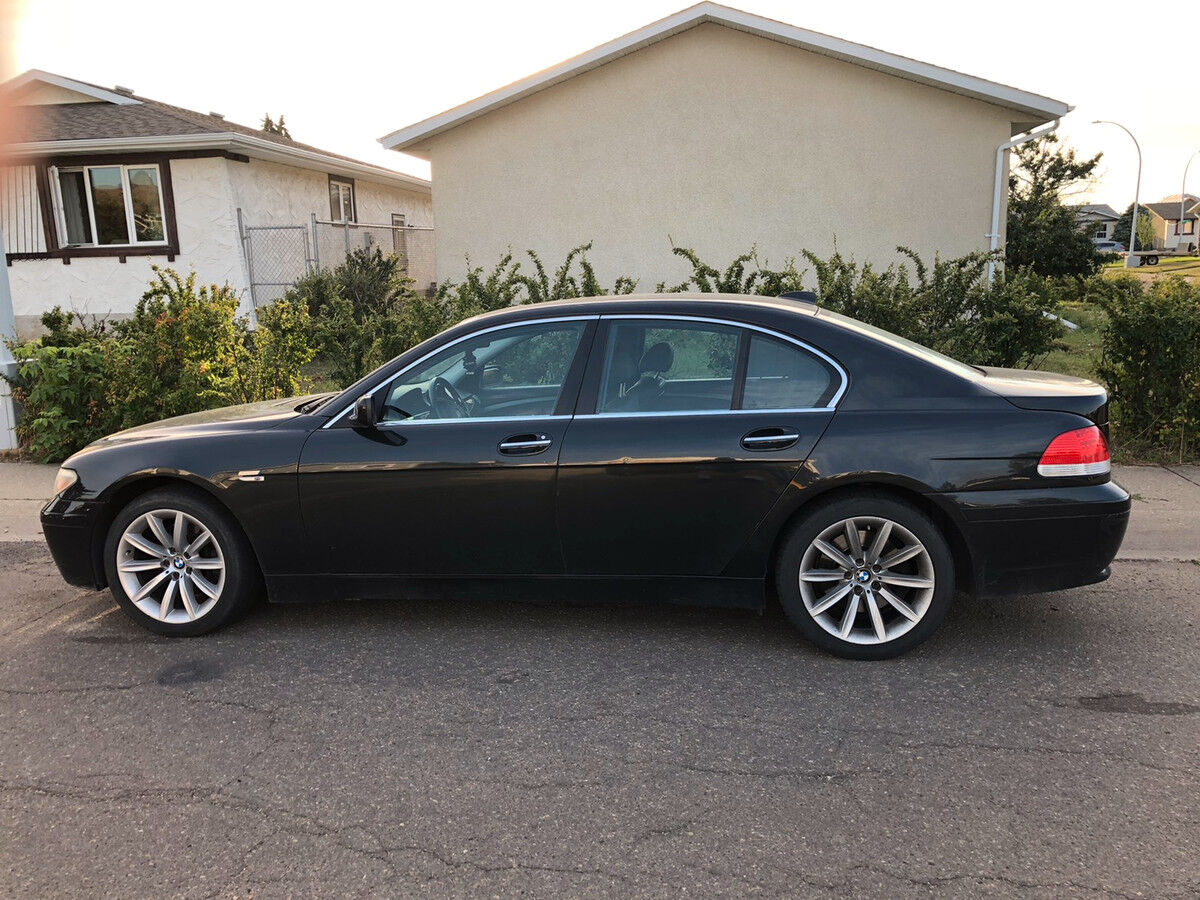 BMW 745i