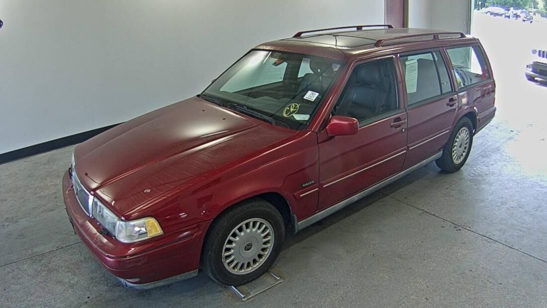 VOLVO